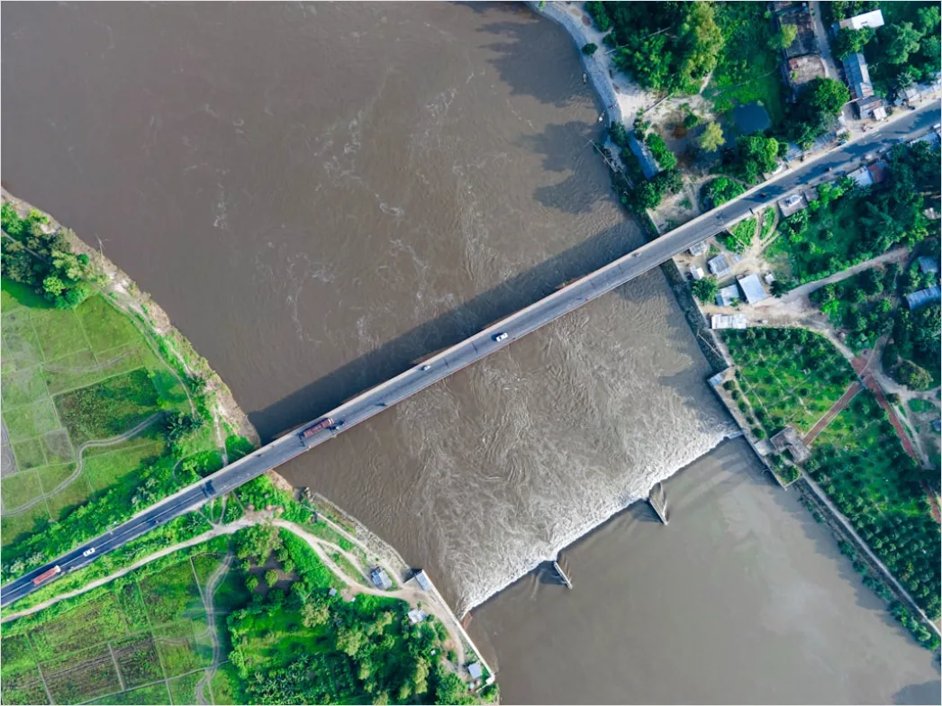 Detail Aerial Dam And Spillway Number 18