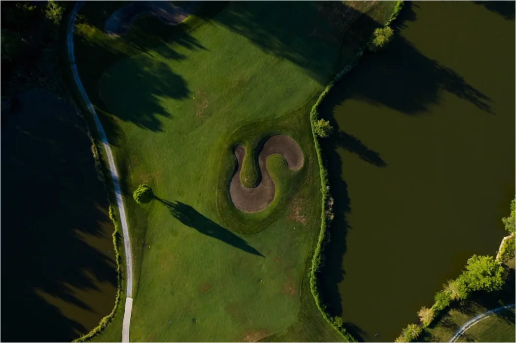 Detail Aerial Golf Course Number 9