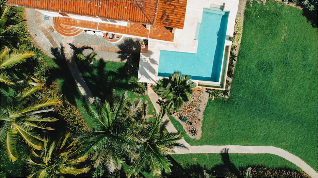 Detail Aerial House With Pool Number 12