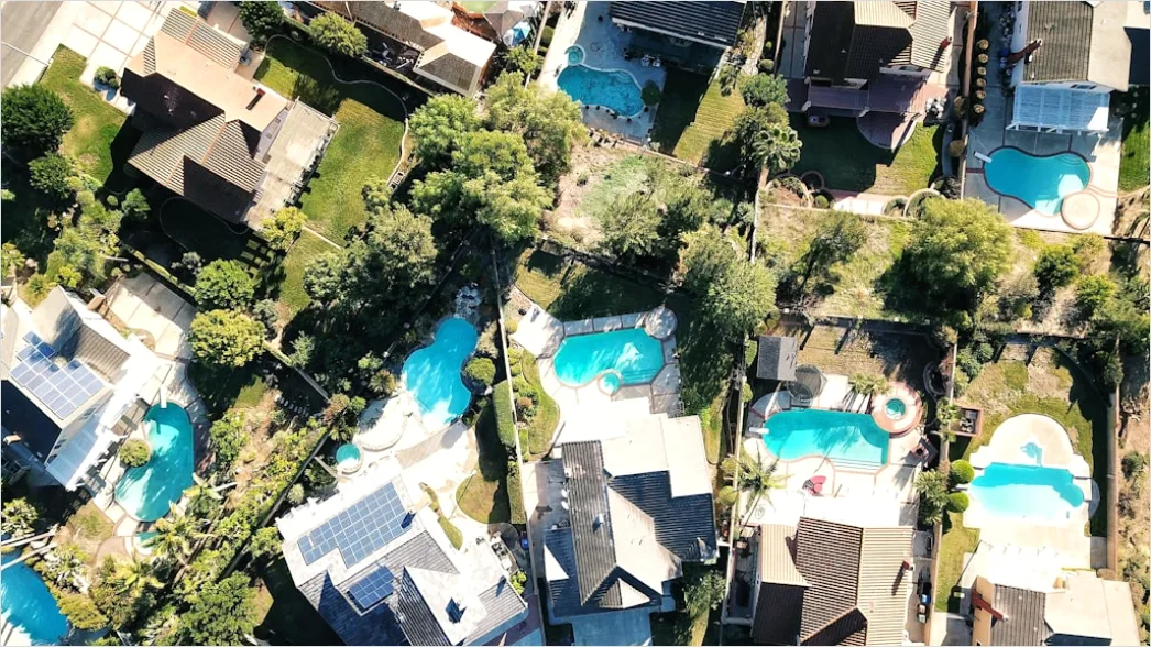Detail Aerial House With Pool Number 16