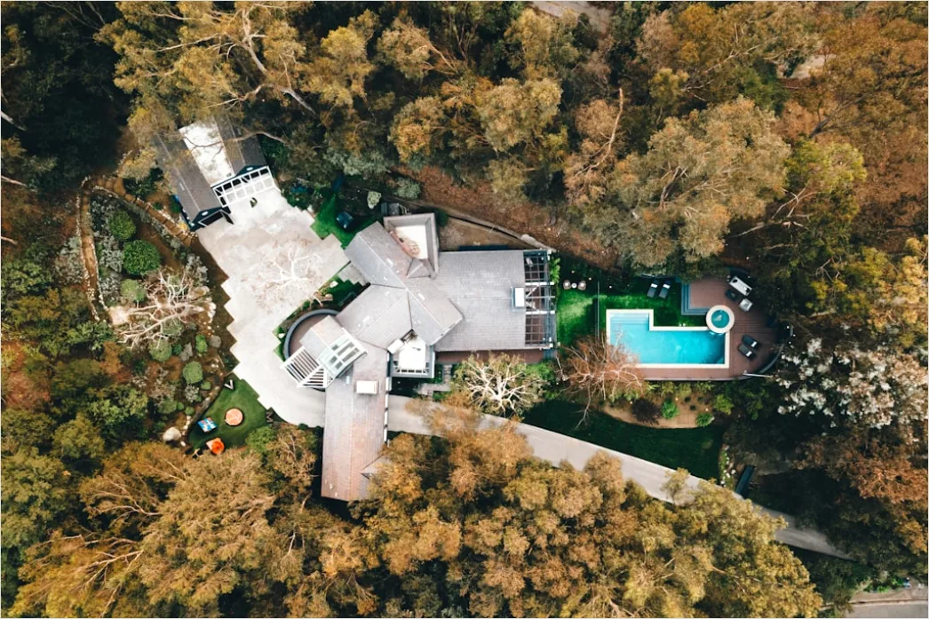 Detail Aerial House With Pool Number 10