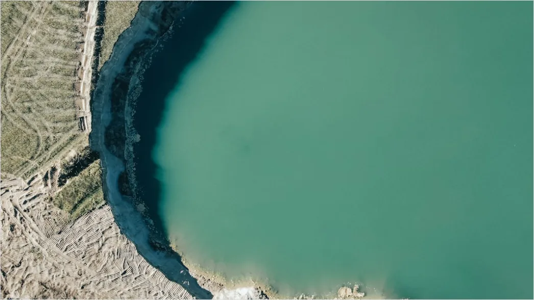 Detail Aerial Lake Shore Number 16