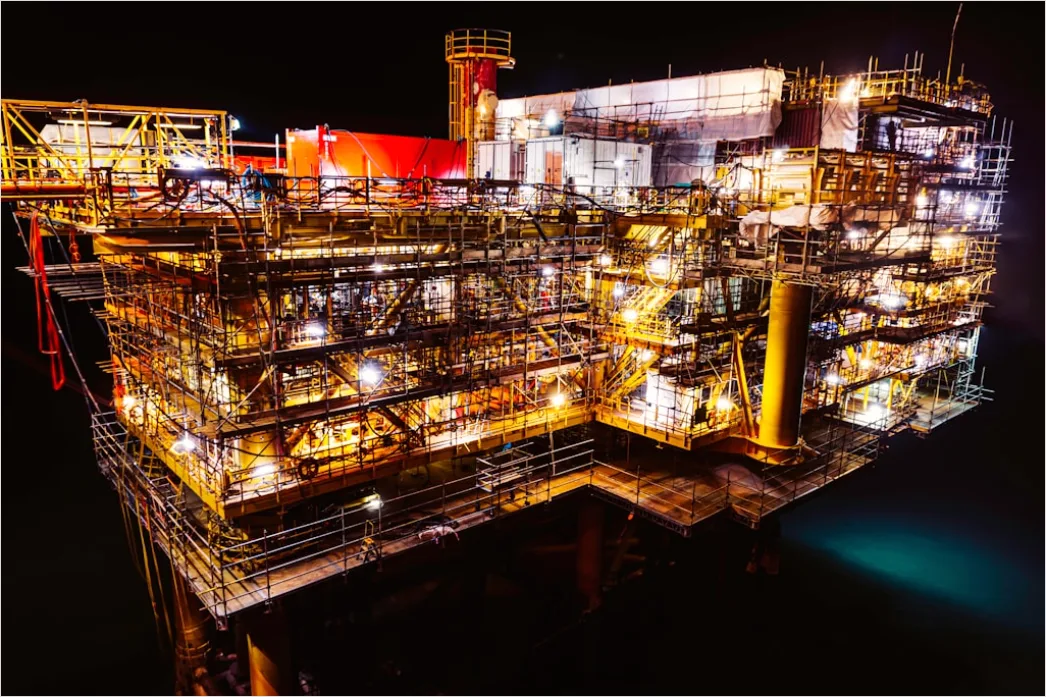 Detail Aerial Offshore Platforms Number 3