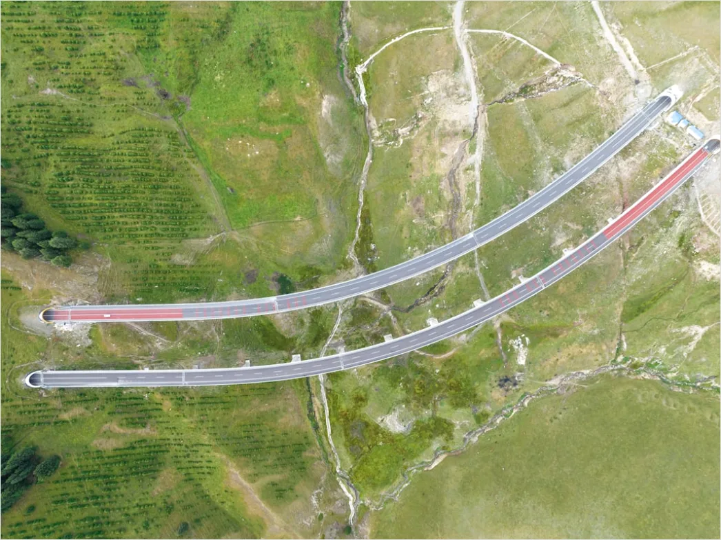 Detail Aerial Railway From Above Number 15