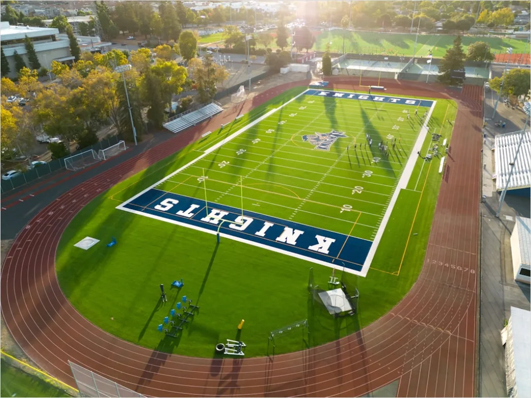 Detail Aerial Runners Track Stadium Number 3