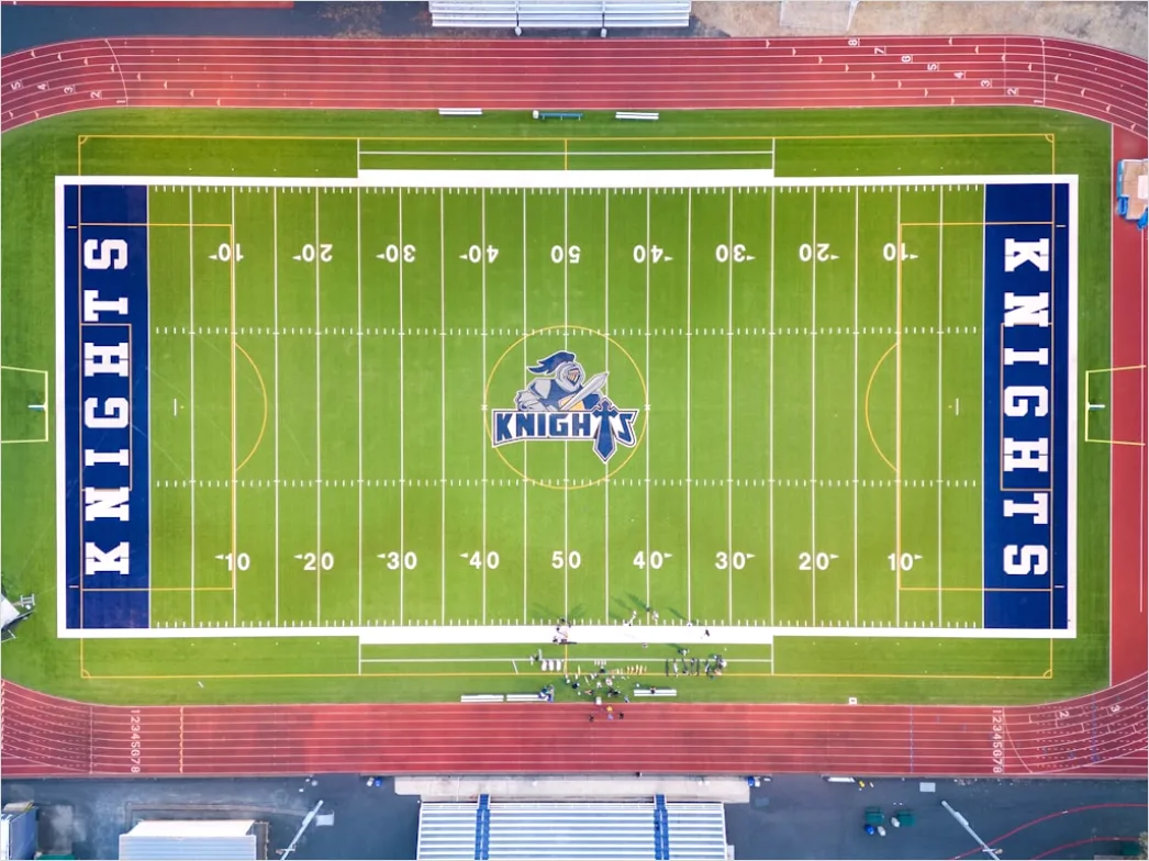 Detail Aerial Runners Track Stadium Number 4