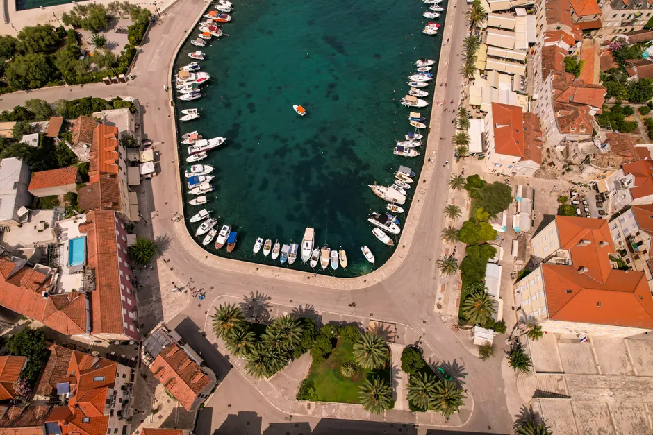 Detail Aerial View Of Marina Number 17