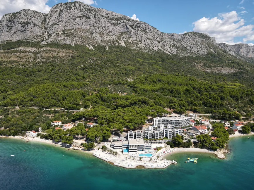 Detail Aerial View Of Resort Number 9