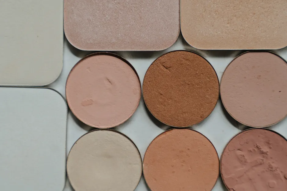 Detail Eyeshadow Swatch Close Up Number 18