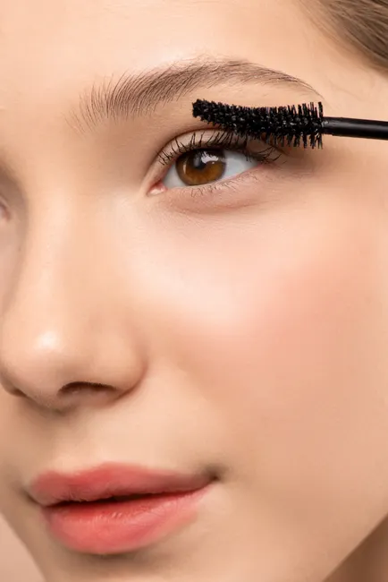 Detail Mascara Close Up Number 18