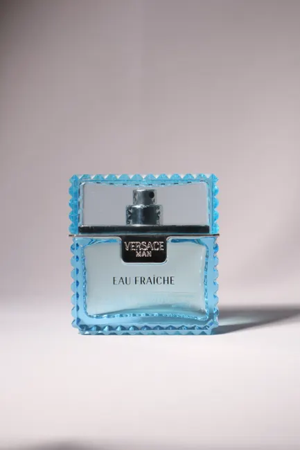Detail Perfume Bottle Close Up Number 16