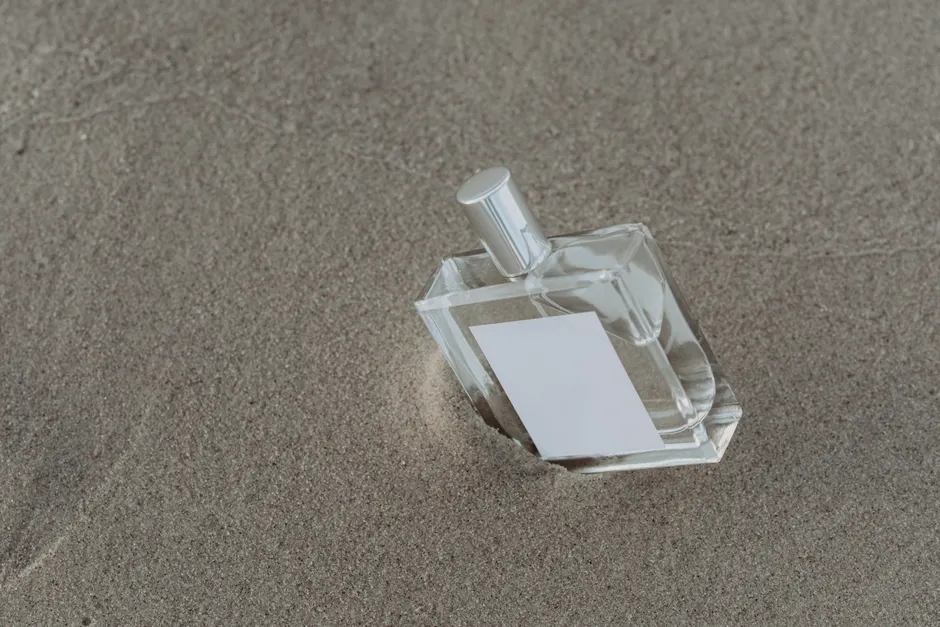 Detail Perfume Bottle Close Up Number 17