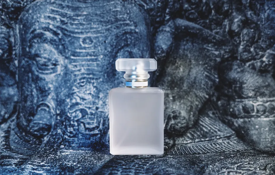 Detail Perfume Bottle Close Up Number 20
