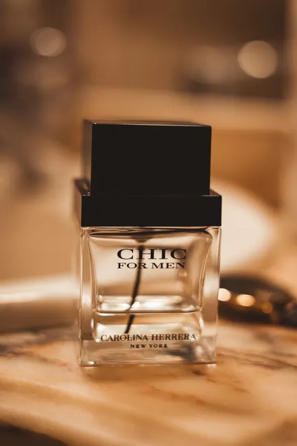 Detail Perfume Bottle Close Up Number 6
