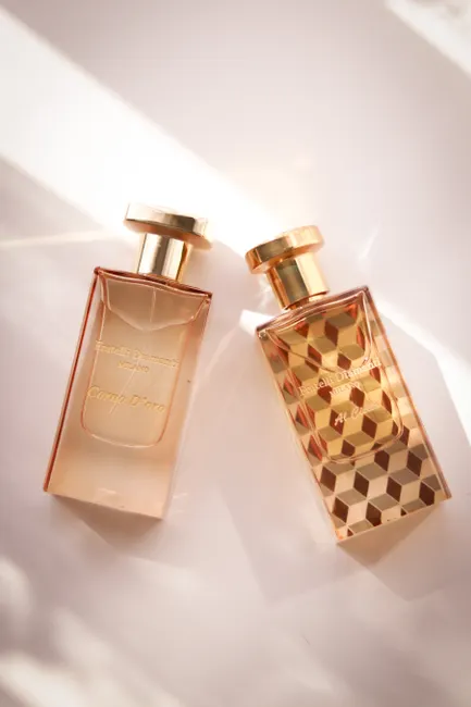 Detail Perfume Bottle Close Up Number 10