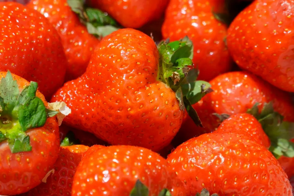 Detail Strawberry Close Up Number 19