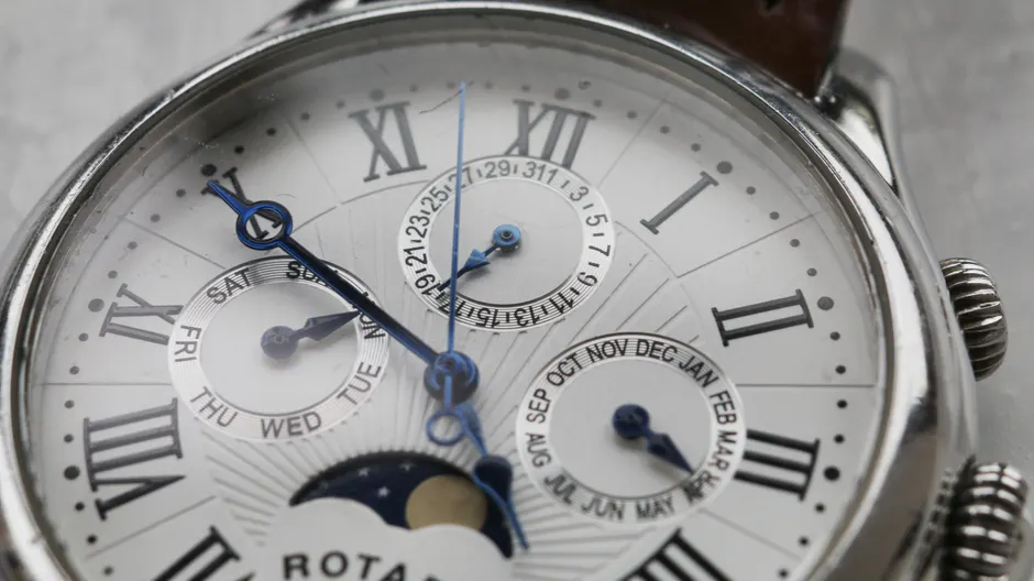 Detail Watch Face Close Up Number 16