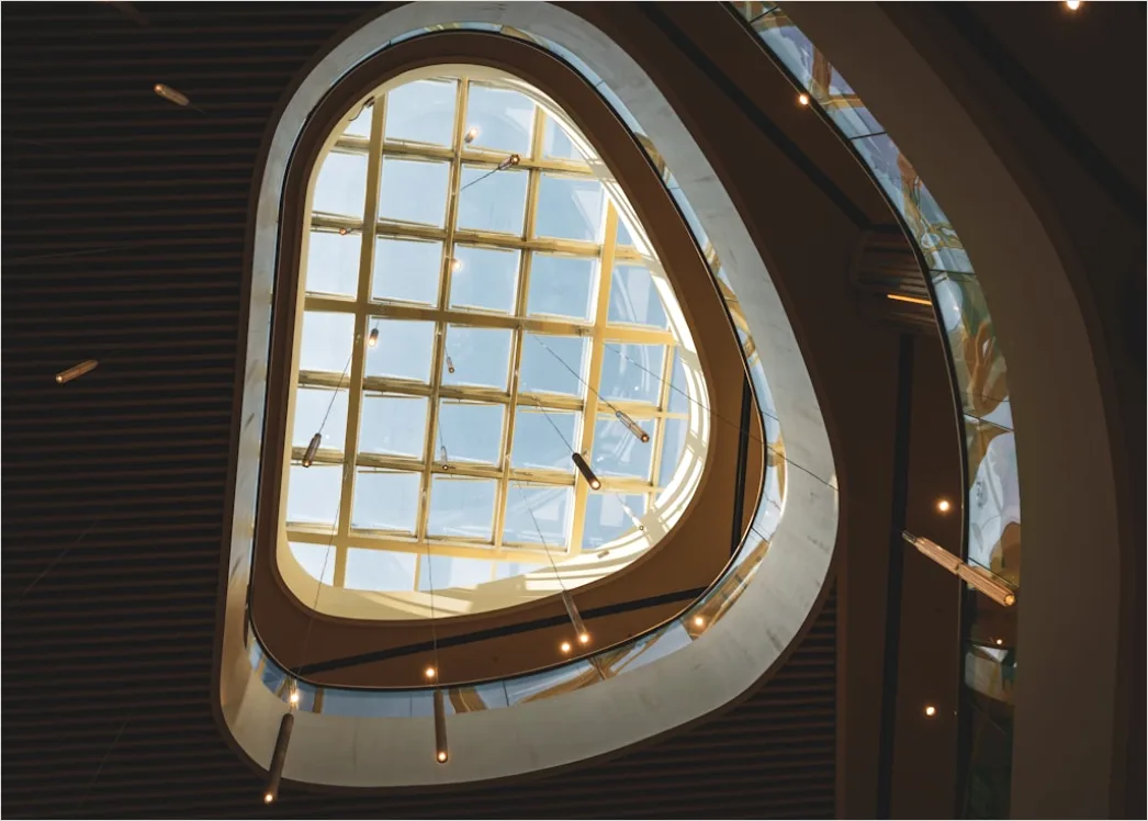 Detail Atrium Innenarchitektur Mit Glasdach Number 13