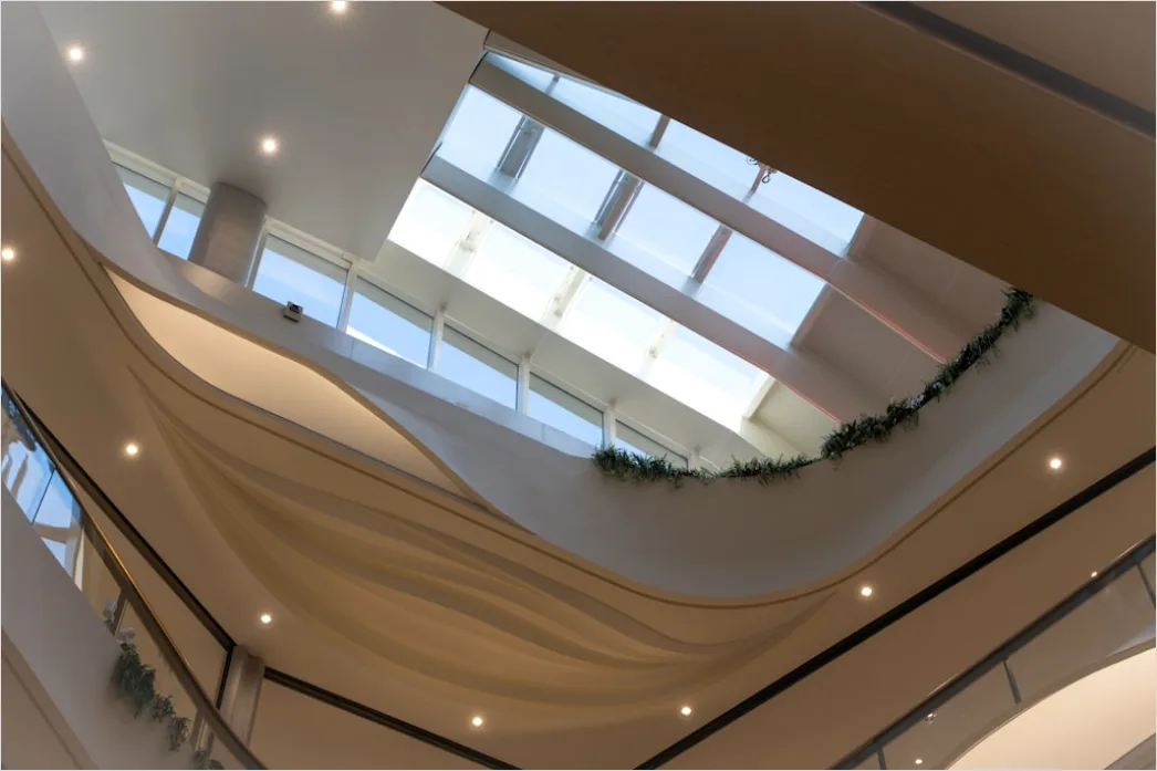 Detail Atrium Innenarchitektur Mit Glasdach Number 6