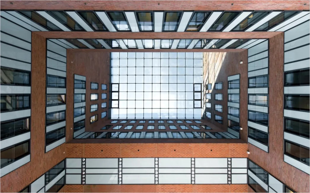 Detail Atrium Innenarchitektur Mit Glasdach Number 7