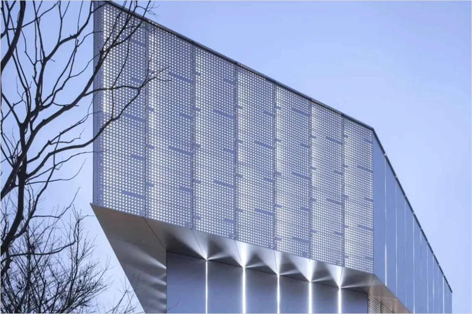 Detail Fassade Metall Perforiert Muster Modern Number 17