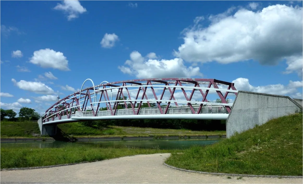 Detail Fußgängerbrücke Modern über Kanal Number 9