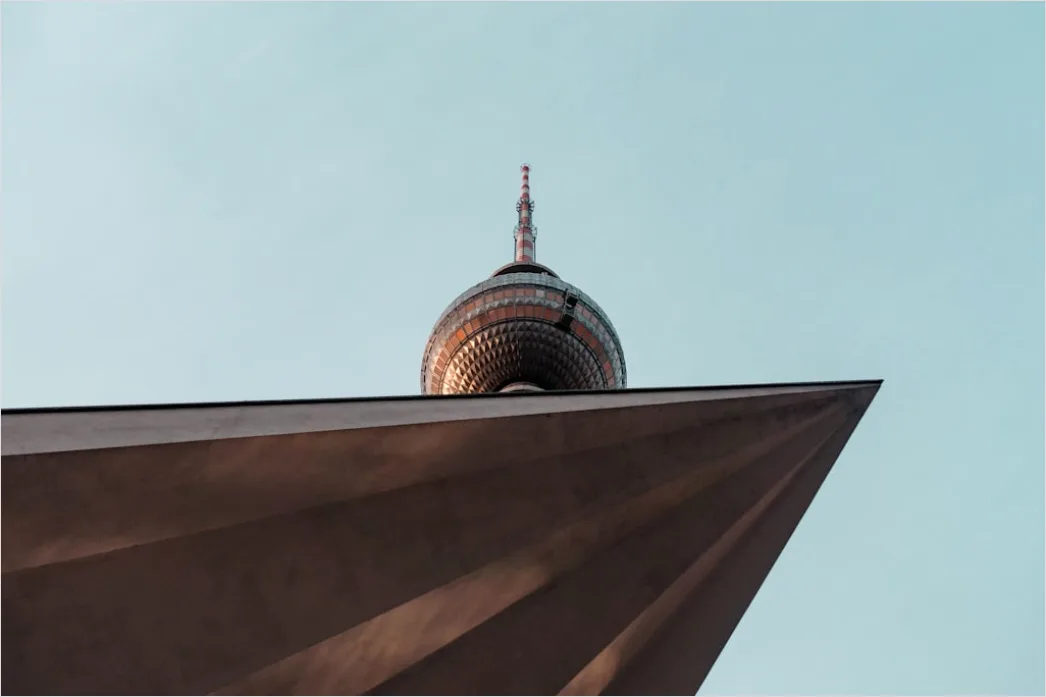 Detail Glockenturm Architektur Minimalistisch Himmel Number 5