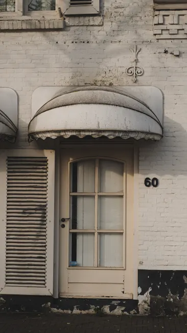 Detail Haus Eingangstür Modern Mit Vordach Number 11