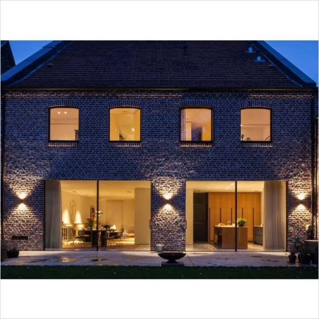 Detail Hausfassade Abends Beleuchtet Warmes Licht Number 3