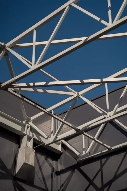 Detail Industriehalle Architektur Mit Stahlträgern Number 2