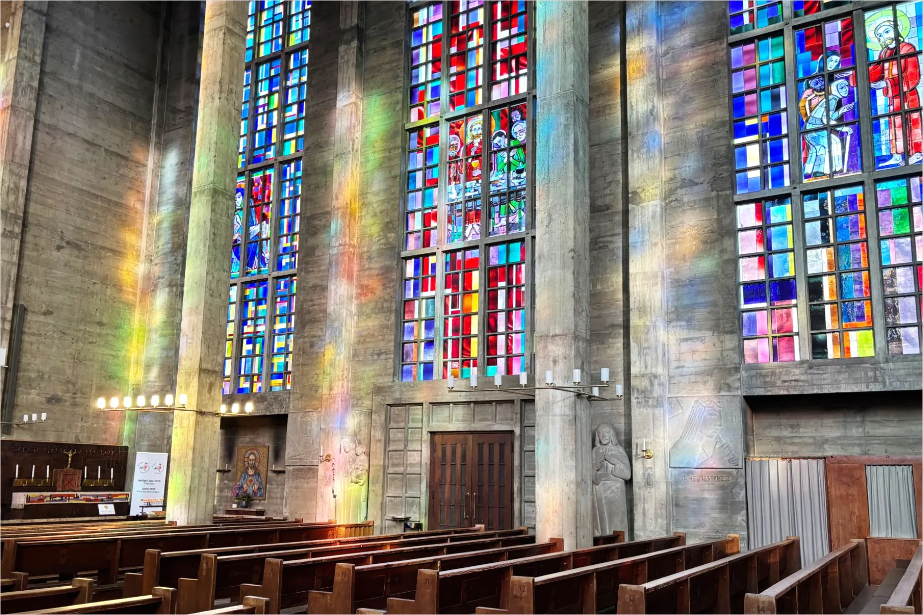 Detail Kirche Innenraum Lichtstrahlen Durch Fenster Number 2