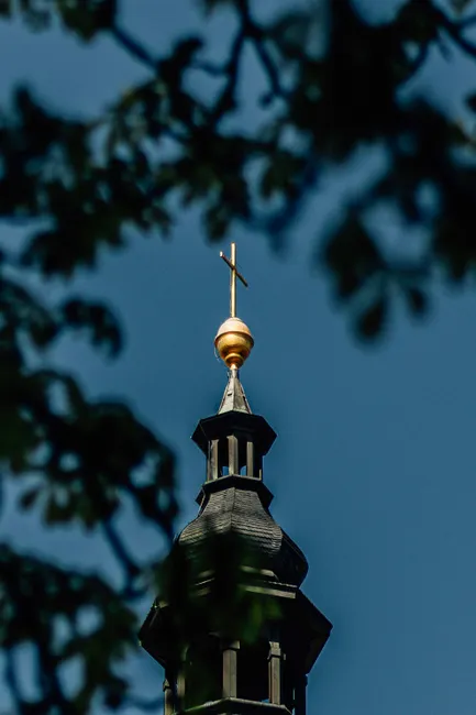 Detail Kirche Turm Spitze Gegen Blauen Himmel Number 14