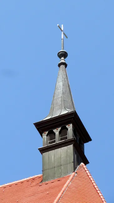 Detail Kirche Turm Spitze Gegen Blauen Himmel Number 9