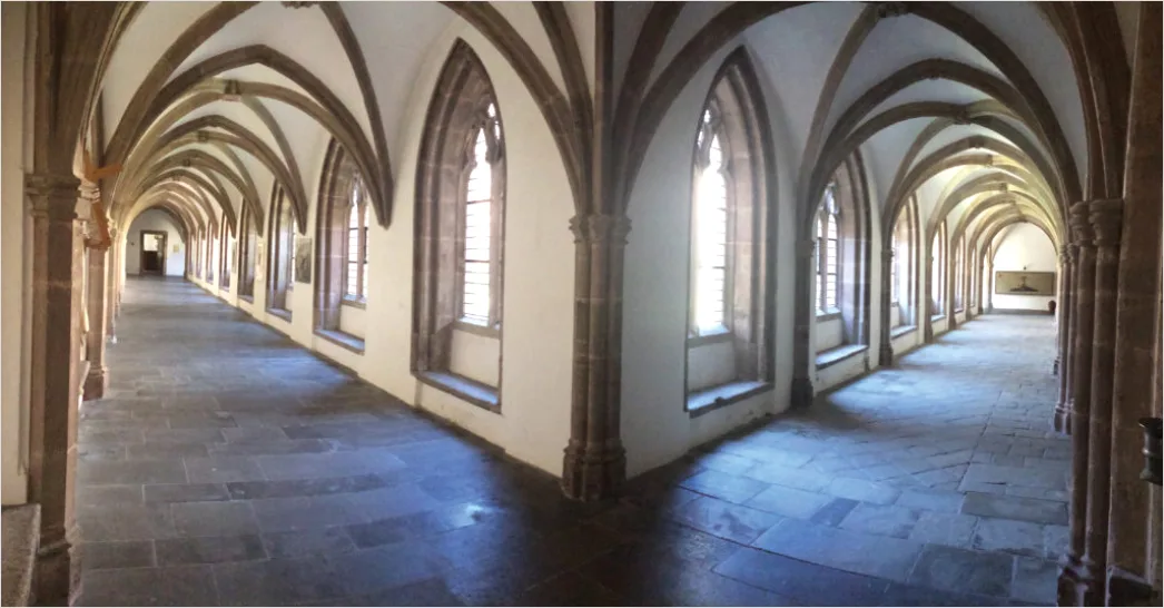 Detail Kreuzgang Kloster Hof Perspektive Number 10