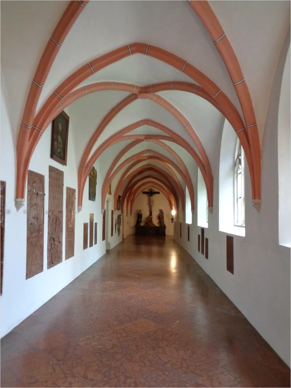 Detail Kreuzgang Kloster Hof Perspektive Number 14
