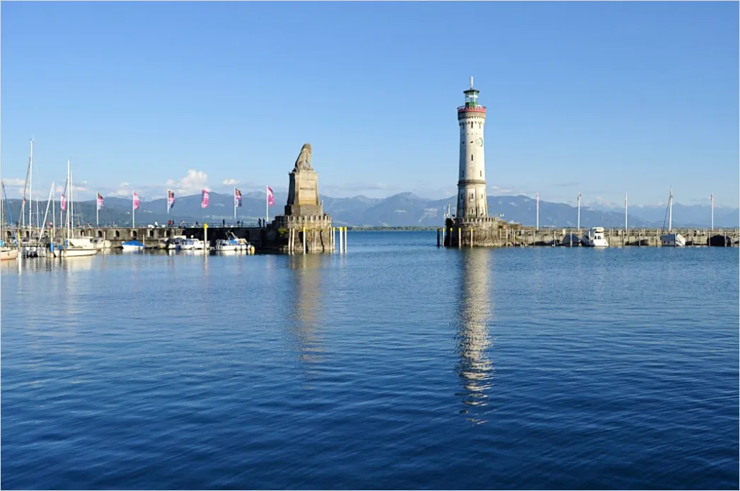 Detail Lindauer Hafen Leuchtturm Architektur Bodensee Number 12