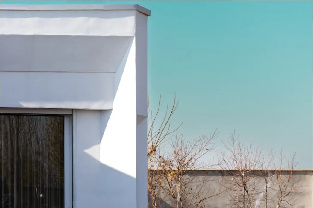 Detail Minimalistisches Haus Weiß Fassade Flachdach Number 11