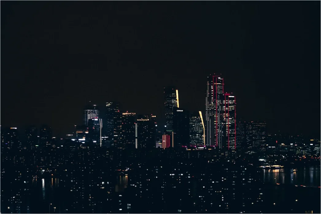 Detail Moderne Stadt Skyline Bei Nacht Beleuchtet Number 15