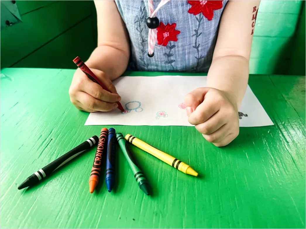 Detail Child Drawing With Crayons Early Learning Number 14