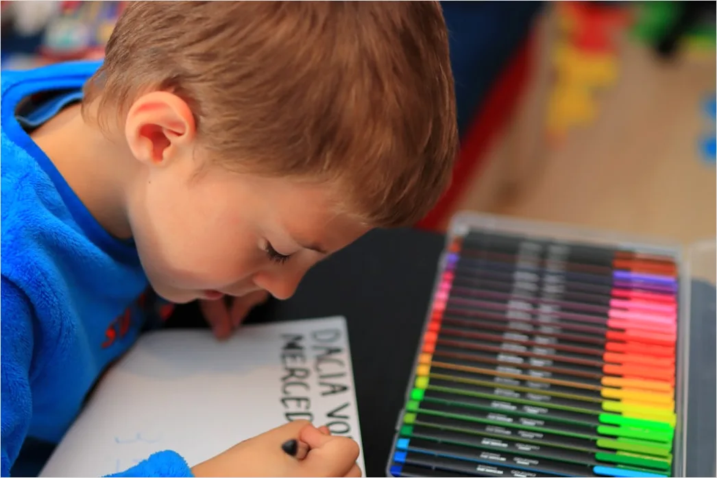 Detail Child Drawing With Crayons Early Learning Number 20