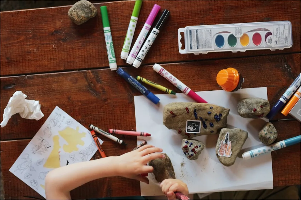 Detail Child Drawing With Crayons Early Learning Number 4