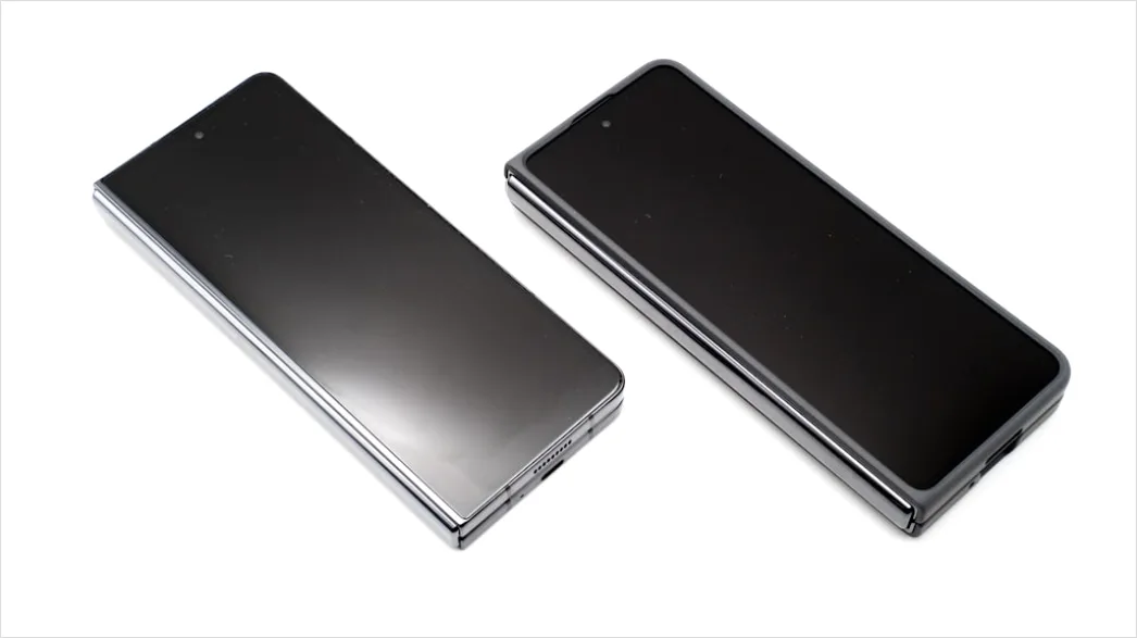 Detail Foldable Phone Concept Product Shot Closeup Number 3