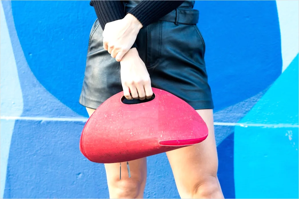 Detail Handtasche Outfit Kombinieren Farbberatung Number 12