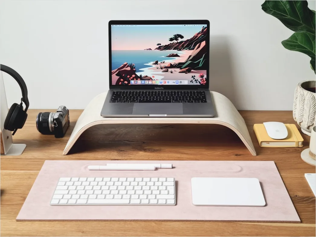 Detail Laptop Workspace Setup Modern Minimal Desk Number 17