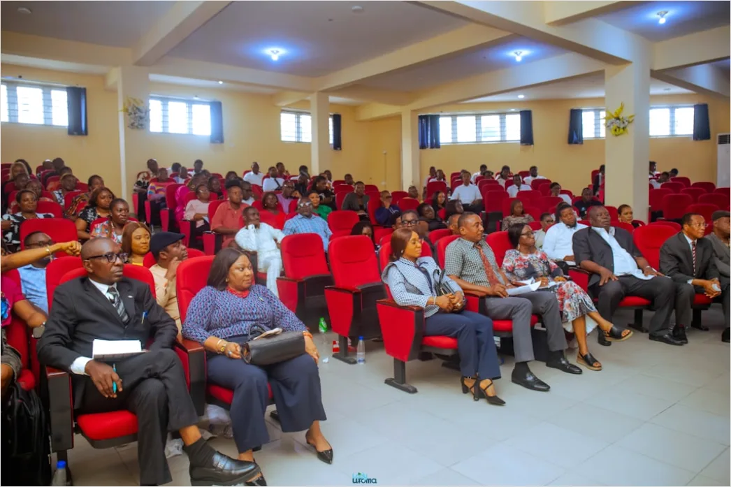 Detail Lecture Hall Students Seated Listening Attentively Number 14