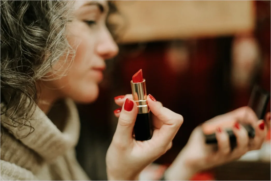 Lipliner Richtig Anwenden Fuer Volle Lippen D999