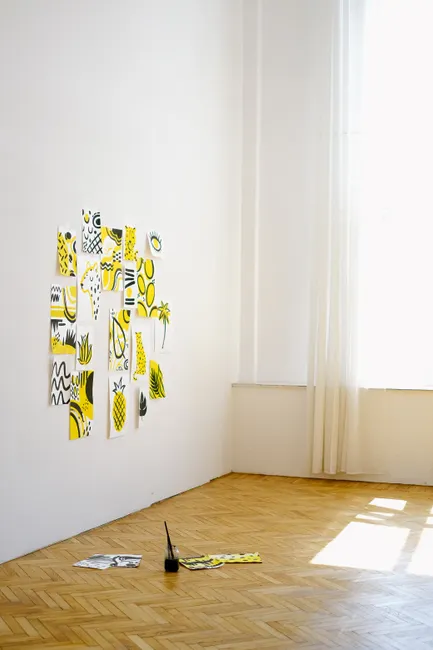 Detail Moderne Kunstgalerie Wand Mit Gemälden Number 15