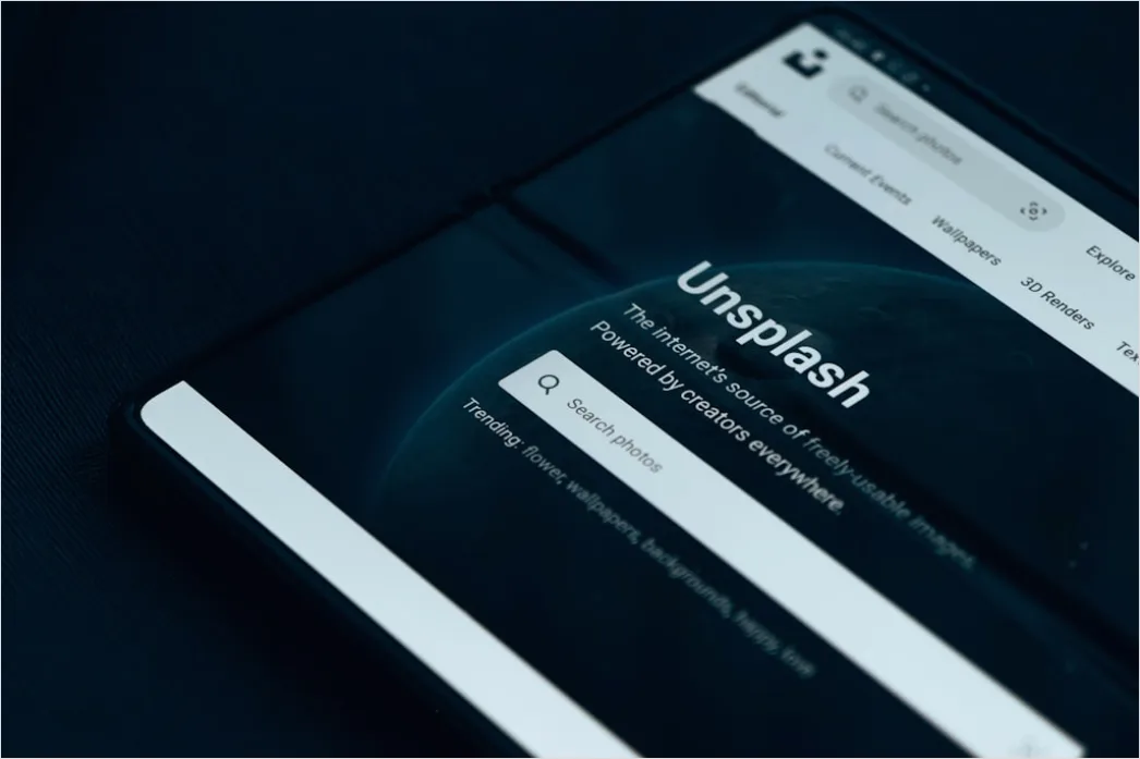 Detail Phishing Email Scam Concept On Smartphone Number 12