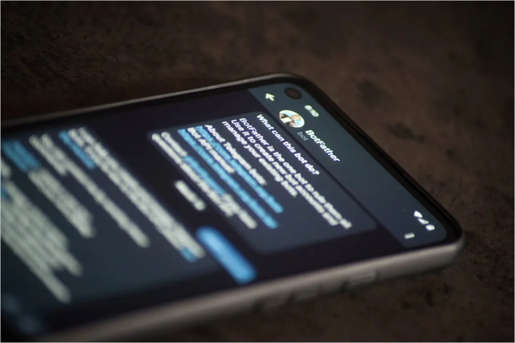 Detail Phishing Email Scam Concept On Smartphone Number 7