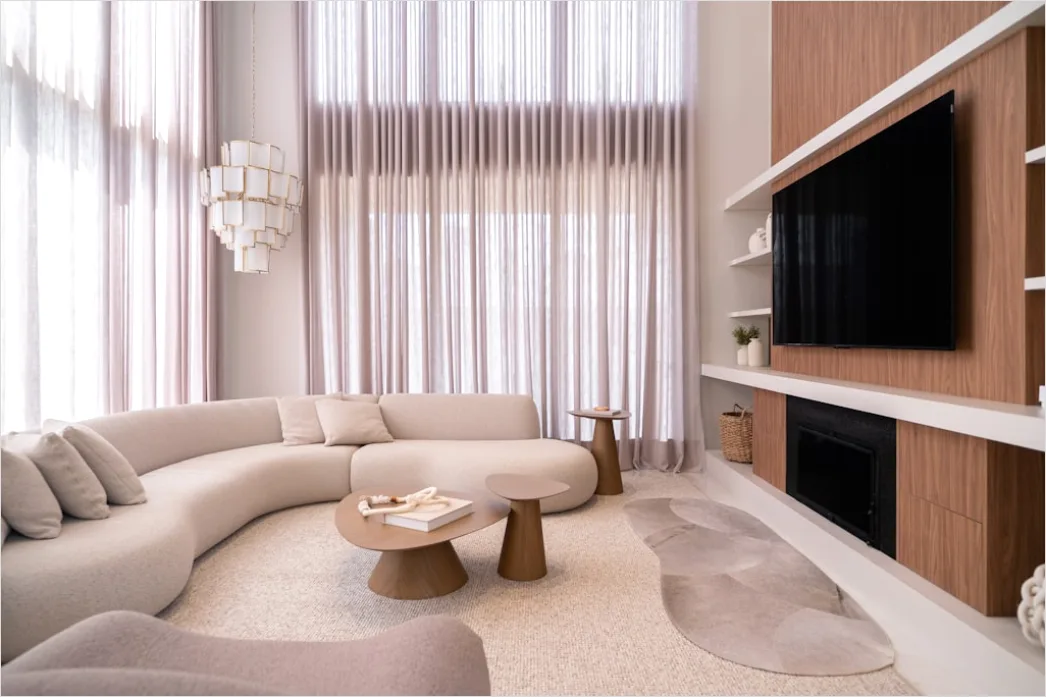 Detail Robot Vacuum Cleaner In Modern Living Room Number 16